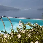 아파트호텔 Cafelicita - View - Infinity Pool - Jacuzzi 그라베도나