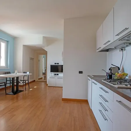 Cafelicita - View - Infinity Pool - Jacuzzi アパートホテル