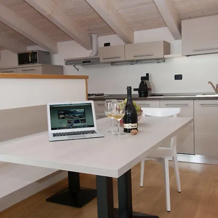 Cafelicita - View - Infinity Pool - Jacuzzi グラヴェドーナ