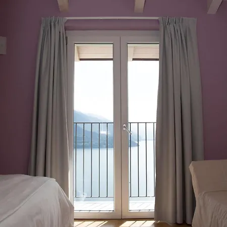 アパートホテル Cafelicita - View - Infinity Pool - Jacuzzi グラヴェドーナ