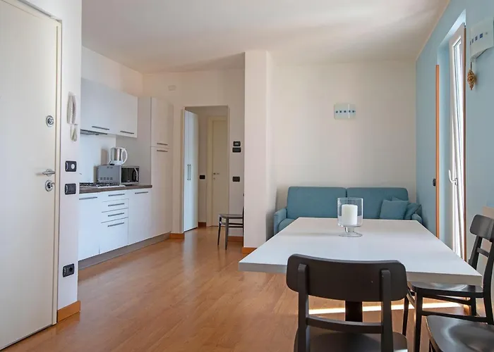 Cafelicita - View - Infinity Pool - Jacuzzi Апарт-отель