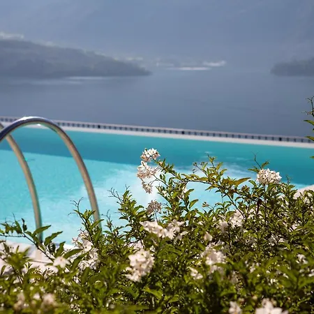 Aparthotel Cafelicita - View - Infinity Pool - Jacuzzi Gravedona