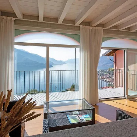 Cafelicita - View - Infinity Pool - Jacuzzi Aparthotel Gravedona