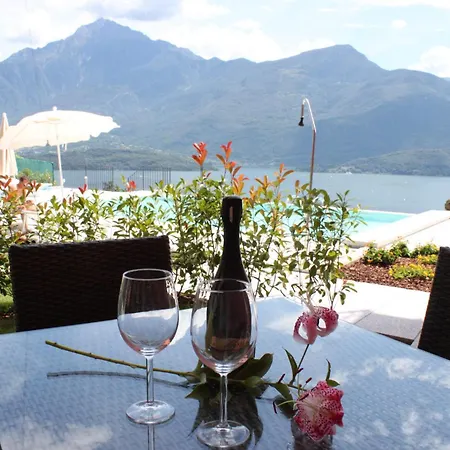 Aparthotel Cafelicita - View - Infinity Pool - Jacuzzi Gravedona