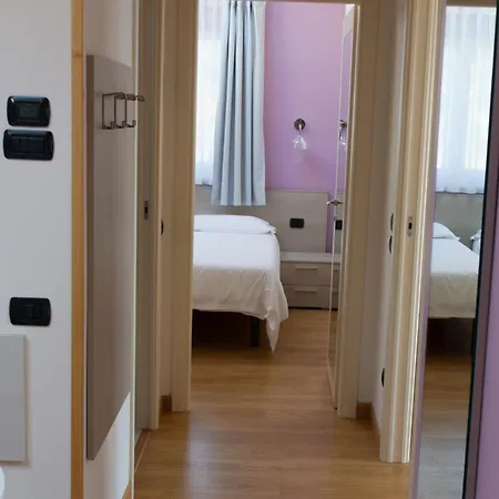 Cafelicita - View - Infinity Pool - Jacuzzi Aparthotel Gravedona