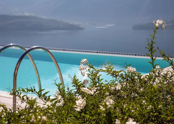 Lägenhetshotell Cafelicita - View - Infinity Pool - Jacuzzi Gravedona